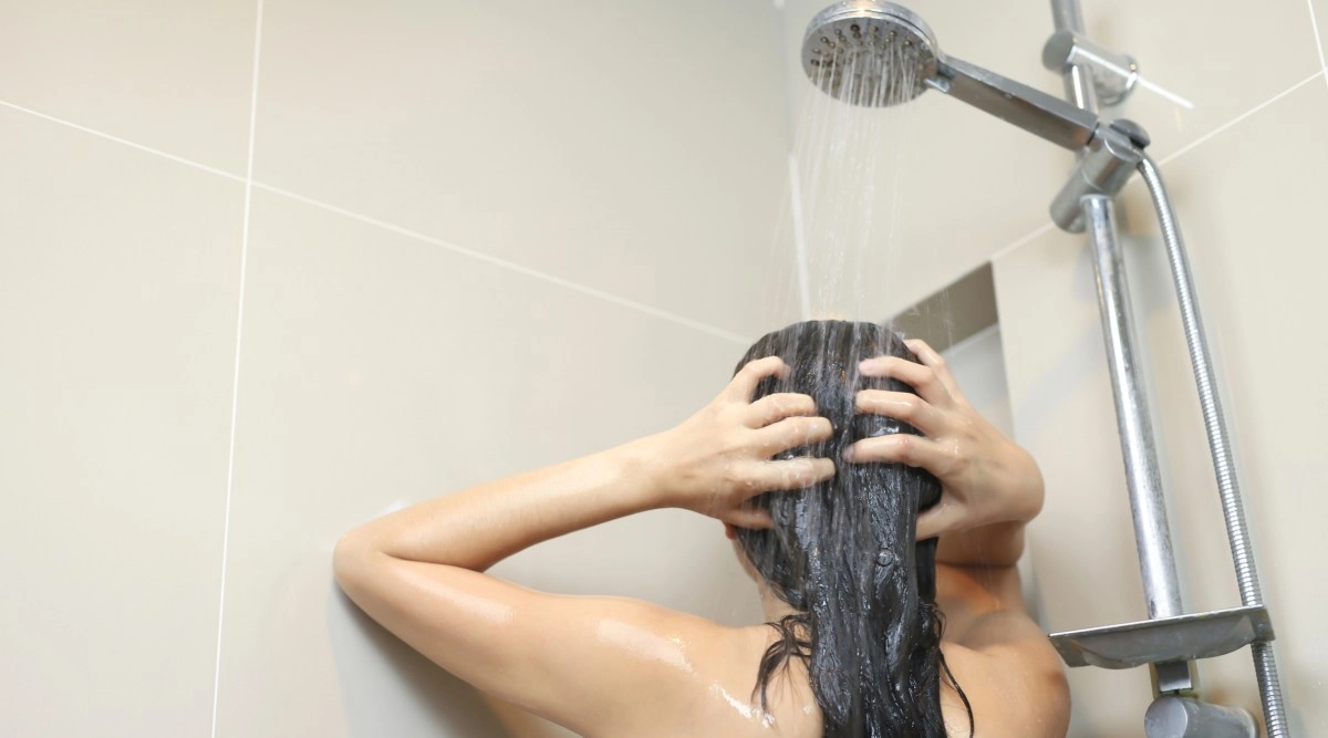 Body odor doesnt depend only on how much you bathe it influences what you expel from your skin