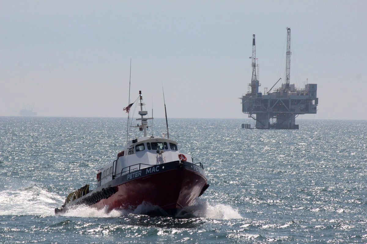 Trump presses California to increase oil production