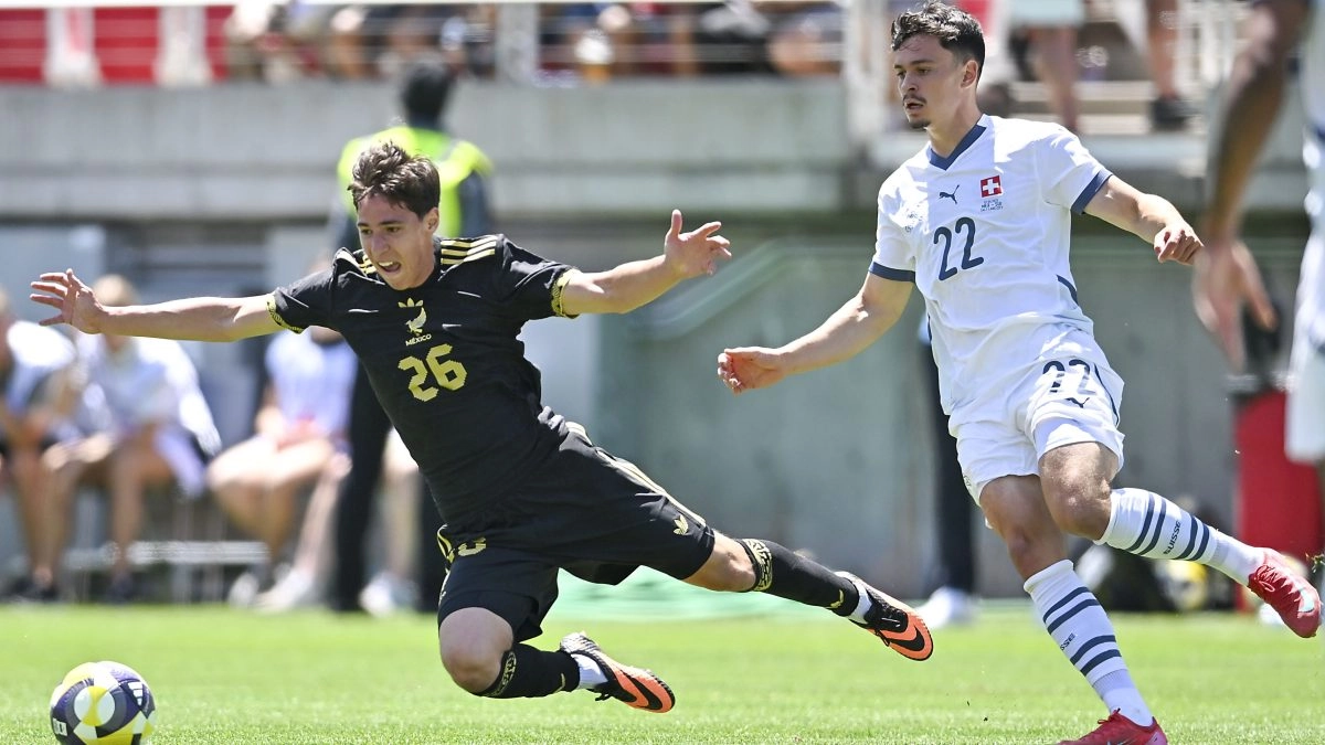 Vasco Aguirre will wait for six of Mexicos injured players for the World Cup