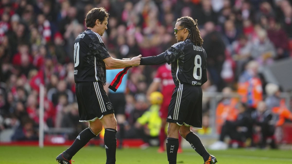 Former Ajax and Liverpool player will play again at 55 years old