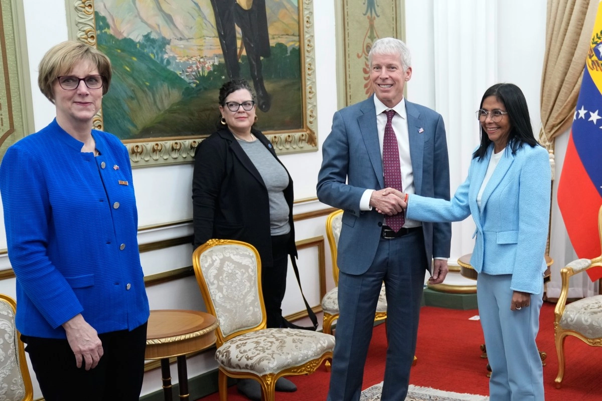 US denies replacement in its embassy in Venezuela and ratifies Laura Dogu as diplomatic chief