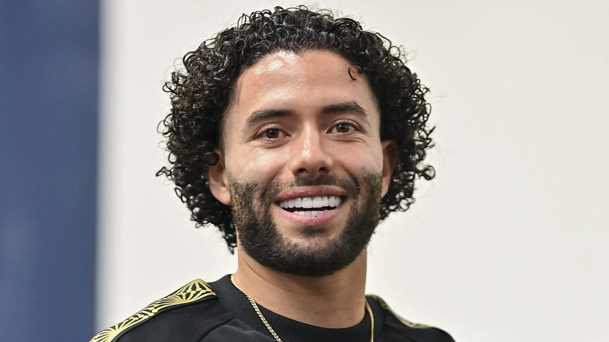 Chino Huerta doesnt want to miss the World Cup when returning to Anderlecht training