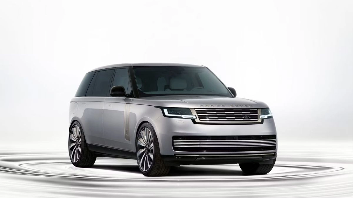 Range Rover SV Ultra arrives with luxury and historical details