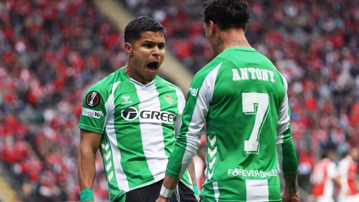 Betis golea at Real Oviedo from Grupo Pachuca which is on the brink of relegation