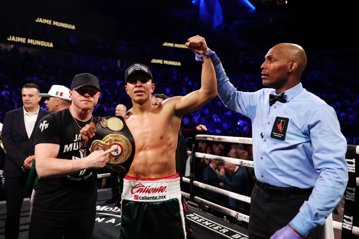 Canelo lvarez revealed why he didnt stay in the Benavdez fight