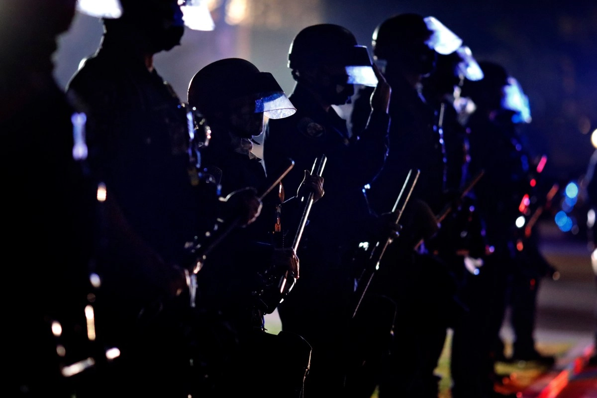 Hispanic arrested after entrenching ten hours in Los Angeles