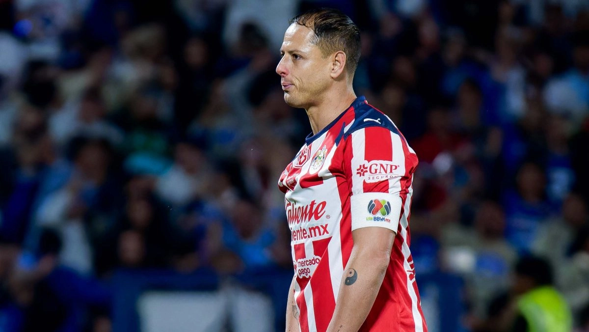 Chicharito keeps his next step in football unknown
