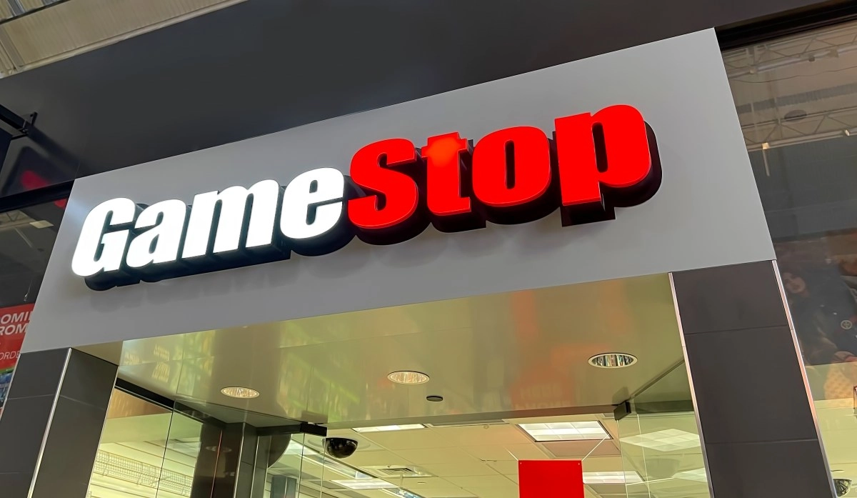 GameStop offers 555 billion for eBay purchase