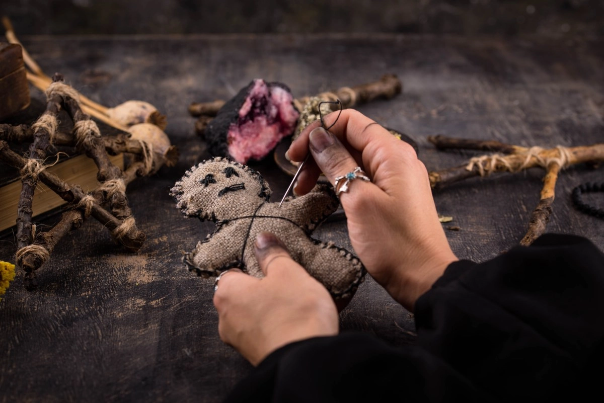 Have you dreamed about witchcraft Know the positive and negative message