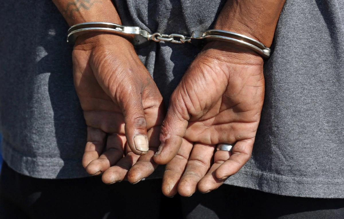 Suspect arrested for crash in which Hispanic and nephew died in Los Angeles