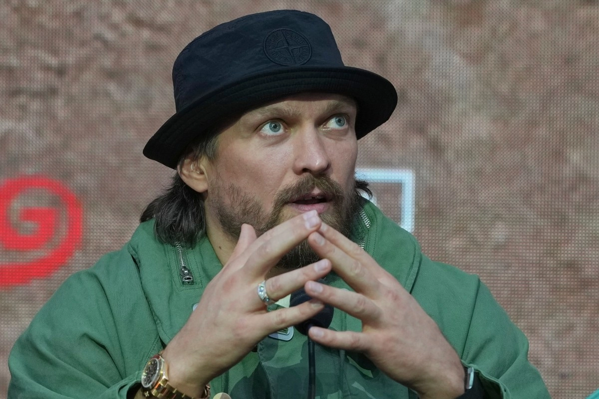 Oleksandr Usyk opens the door to a third fight against Tyson Fury