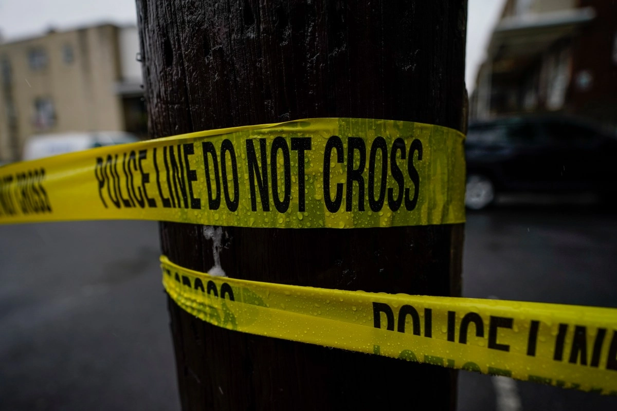 Los Angeles Police investigate raid on home with children present
