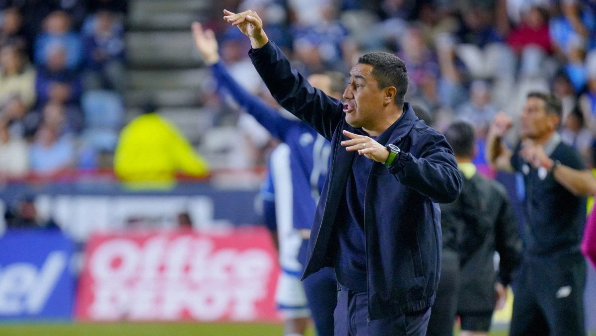 Efran Jurez and Eduardo Solari were about to make a big mess in Pachuca