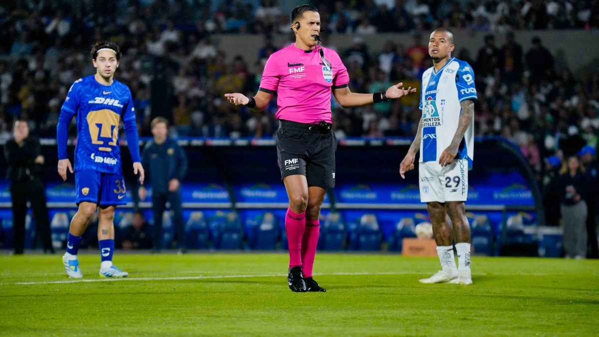 Did the Referees Commission grant Efran Jurez the whistles of his choice for the final