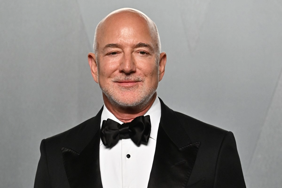 Jeff Bezos proposes that certain people not pay federal taxes