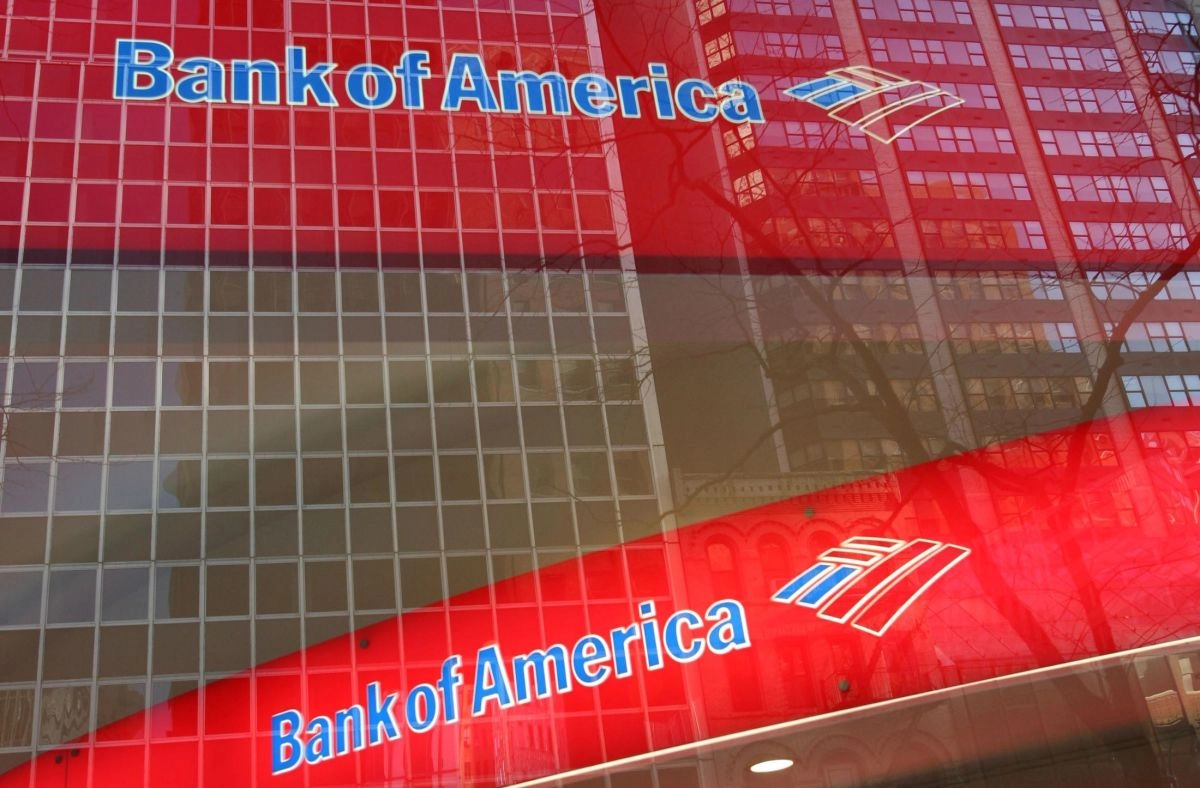 Trump puts banks under pressure to review citizenship in immigration accounts and credits