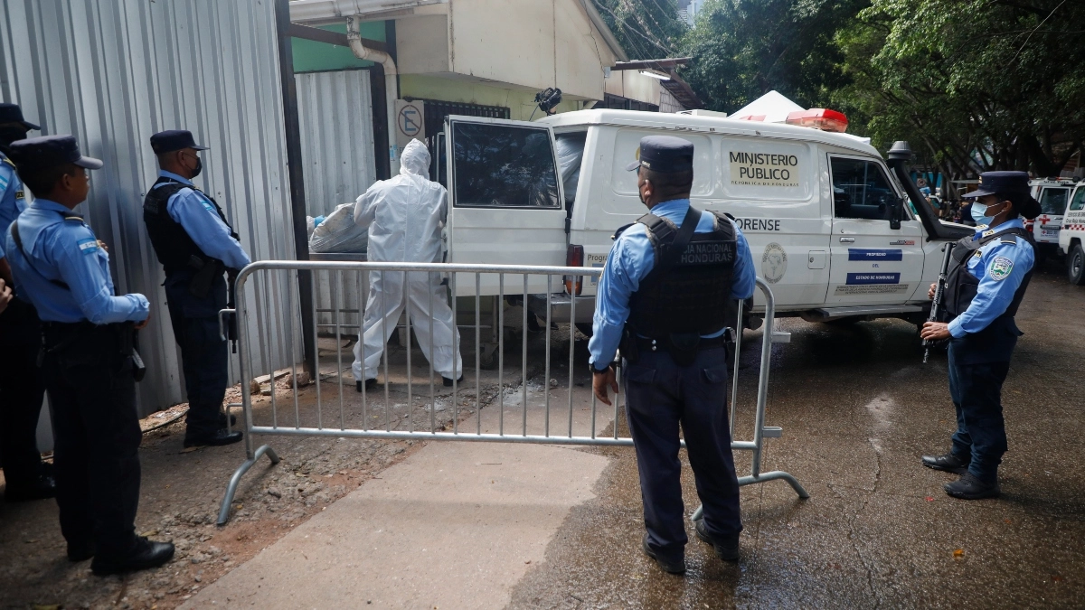 Massacre in Honduras armed men in police uniforms murdered 19 people on a farm