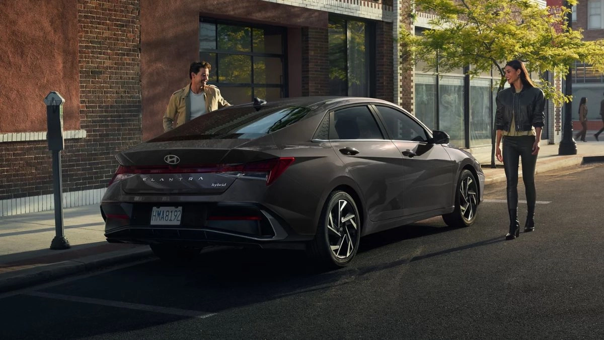 Fire risk forces Hyundai to recall thousands of cars