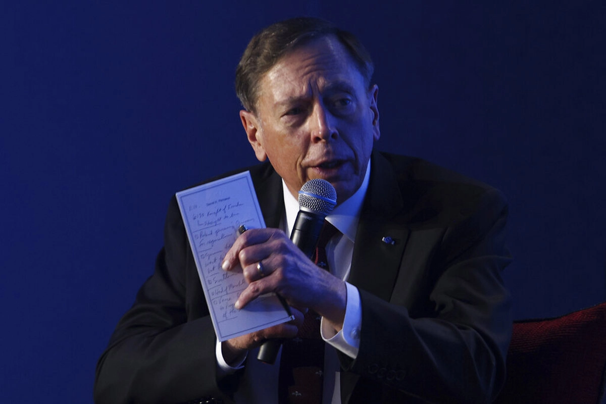 Former CIA director says the US is at a dead end in negotiating with Iran