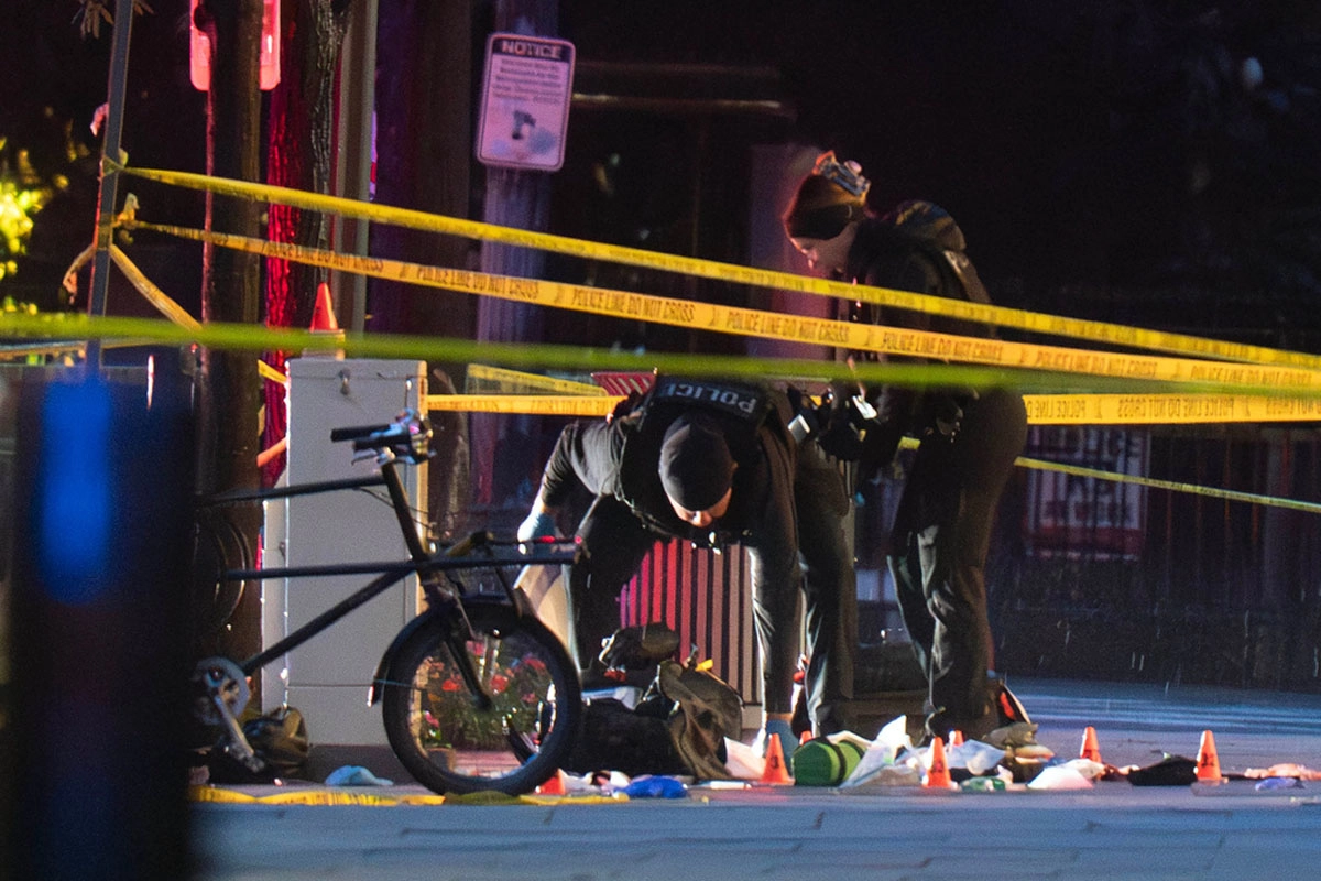 They identify the person responsible for the shooting near the White House who was killed by the Secret Service