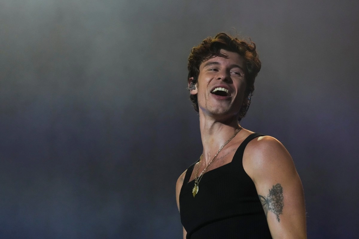 Shawn Mendes surprises everyone with his tour of Mexico City