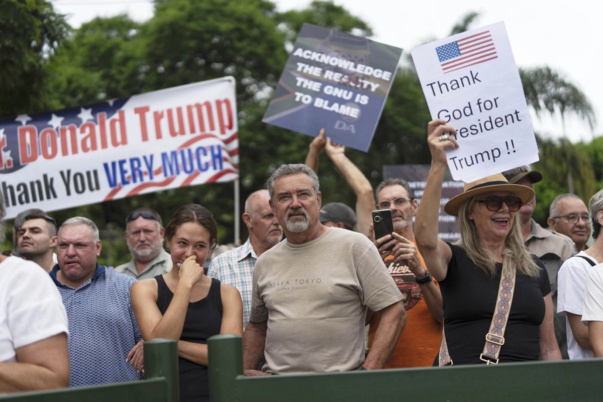 Trump raised the limit to receive white refugees by allowing the admission of 10000 South Africans