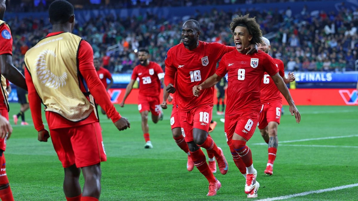 Panama coach reveals callup and defends the call of the injured Coco Carrasquilla I cant play it without him