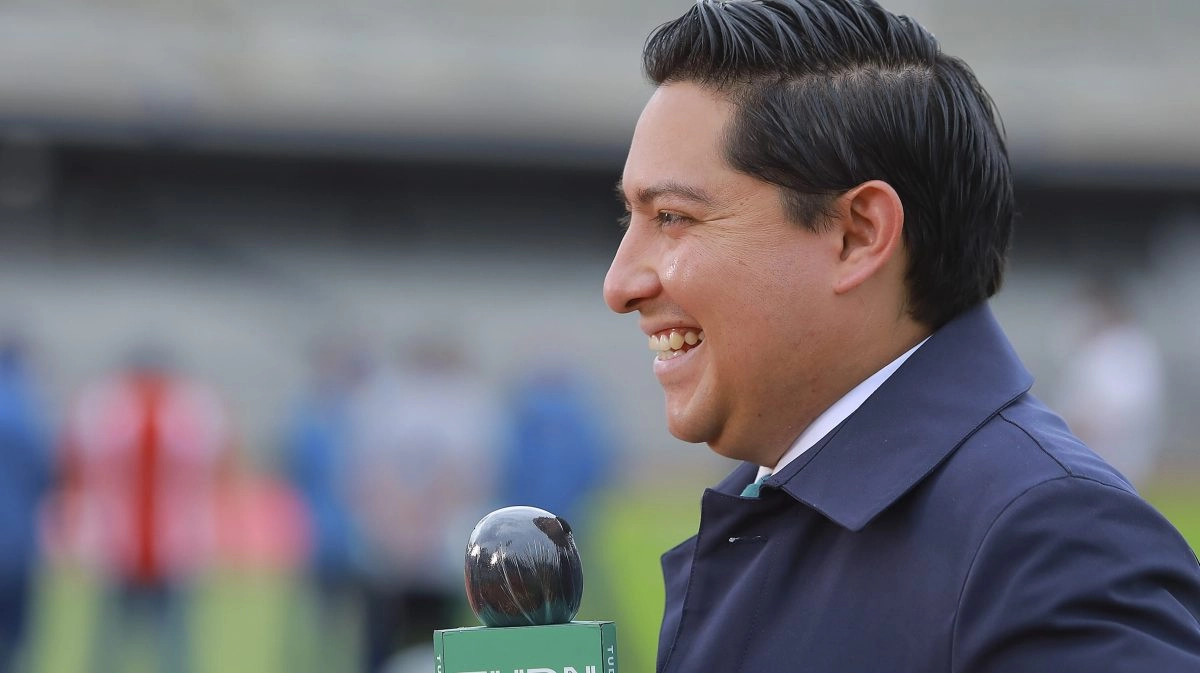 Professor Julio Ibez from TUDN would know on June 2 when he could return to Mexico