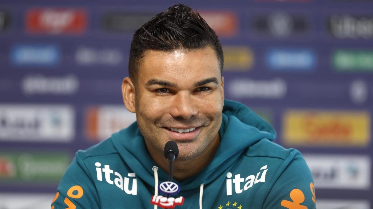 Casemiro does not anticipate the events and hopes that Neymar Jr recovers before the World Cup