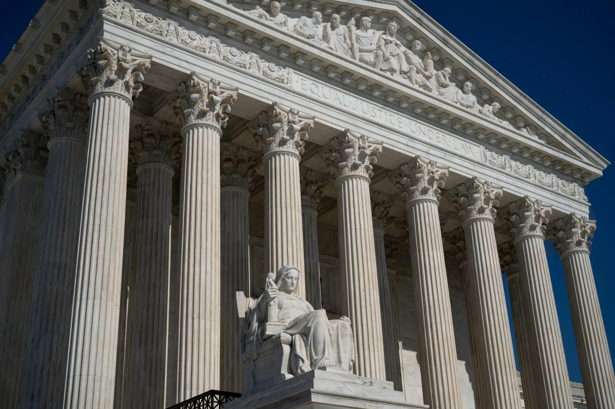 Supreme Court overturns death sentence against African American determines racial discrimination