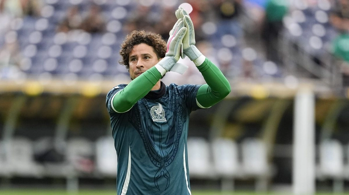 Guillermo Ochoa and an economic sacrifice in search of the World Cup