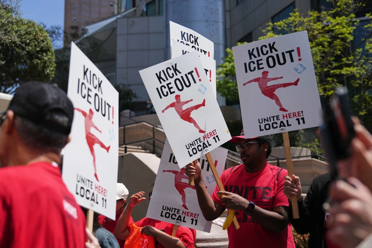 They ask ICE for a truce during the Soccer World Cup