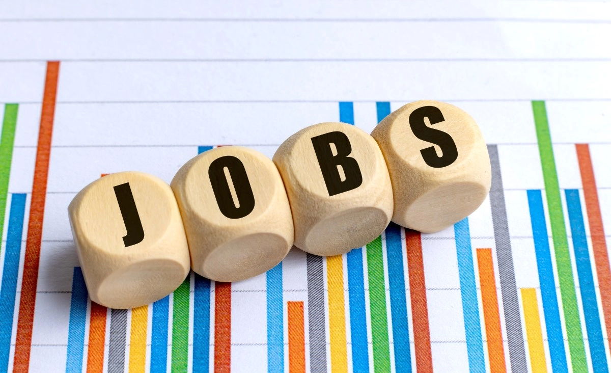 Private sector in the US created 122000 jobs in May according to ADP report