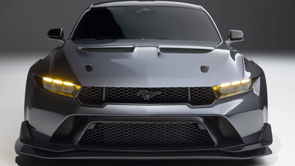 Ford does not rule out a Mustang sedan that would be crazy