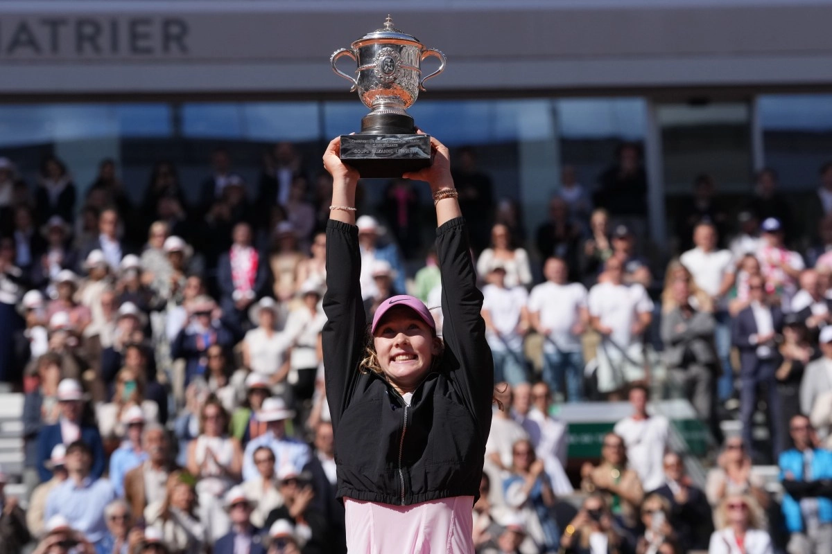 Russian Mirra Andreeva wins Roland Garros her first Grand Slam at just 19 years old