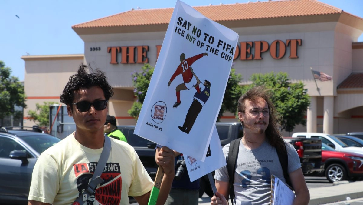 SoFi Stadium workers do not let up they do not want ICE in the stadium