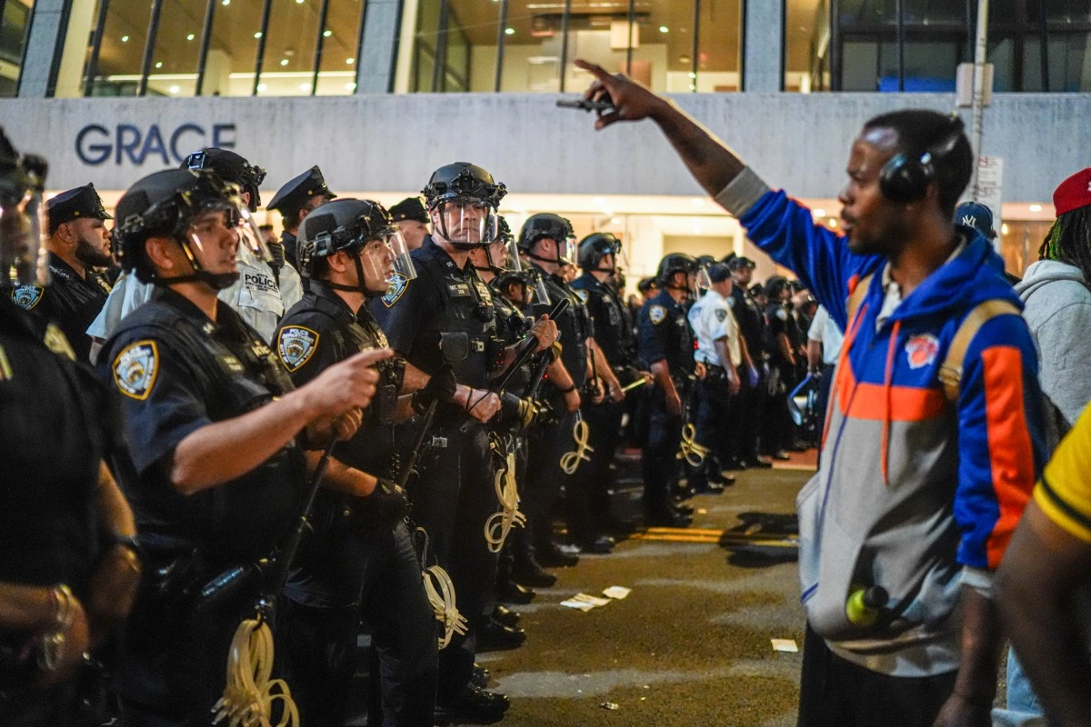 Chaos after New York Knicks game leaves at least eight arrested