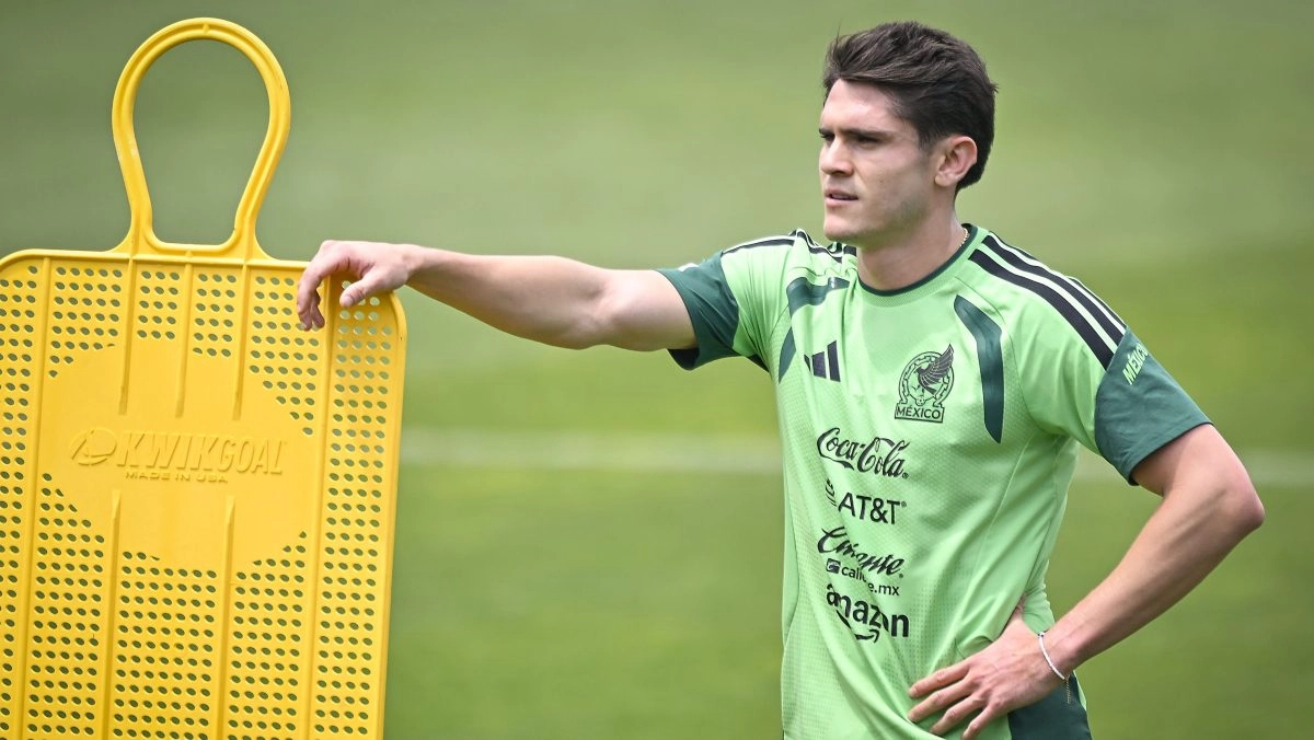 Vasco Aguirre would have defined the starting eleven to debut vs South Africa