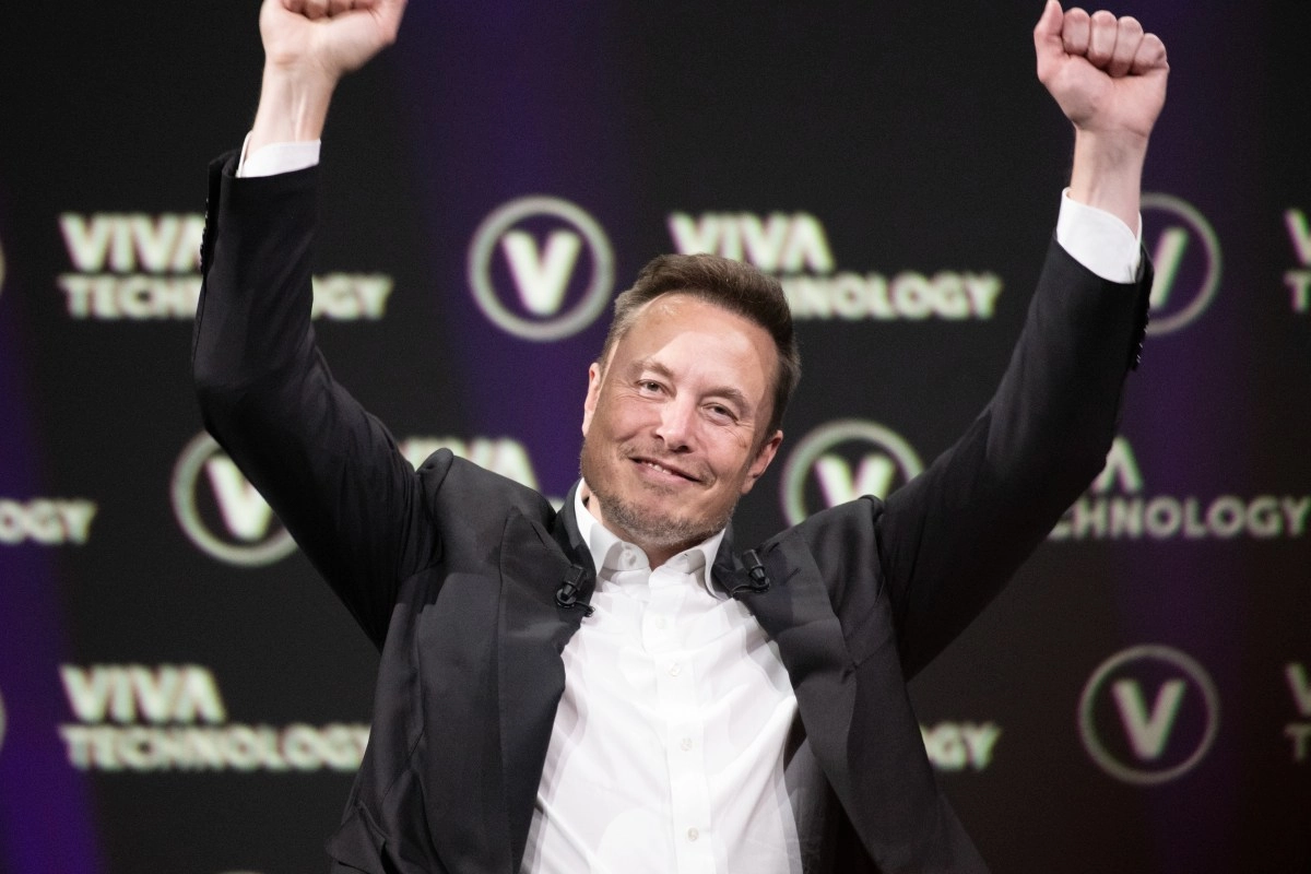 Elon Musk is the first billionaire in the world with the IPO of SpaceX