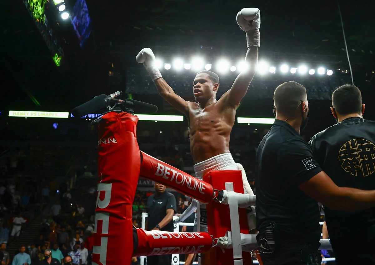 Devin Haney calls Shakur Stevenson a coward for not accepting the fight