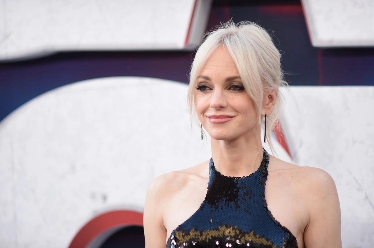 Anna Faris reveals public scrutiny intensified her sadness after divorcing Chris Pratt