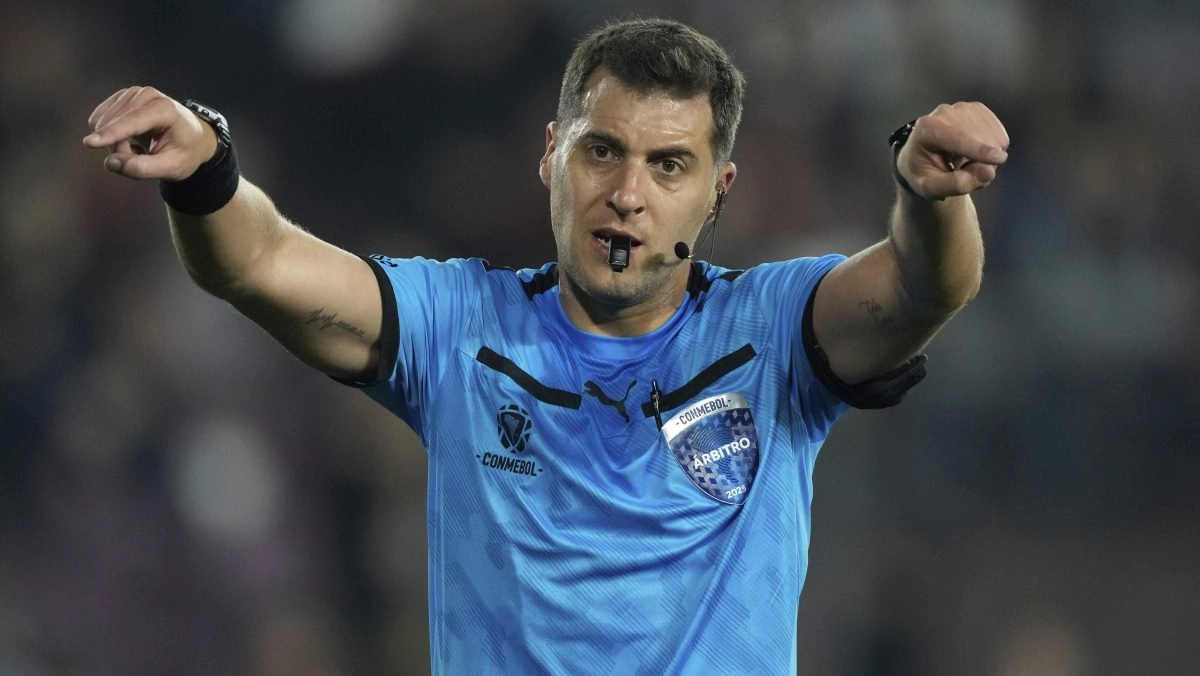 Mexico vs South Korea with Uruguayan arbitration that angers the South Korean press