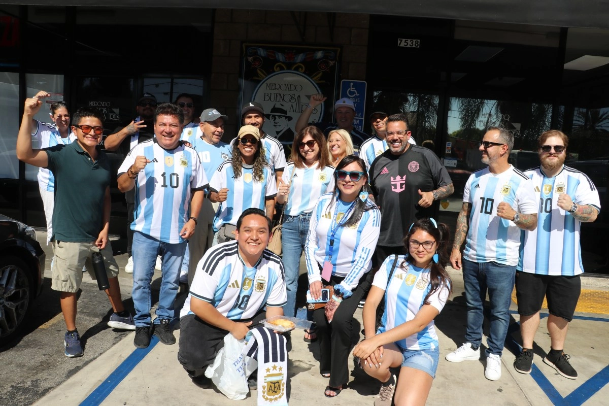 Argentines in Los Angeles surrender to Messi