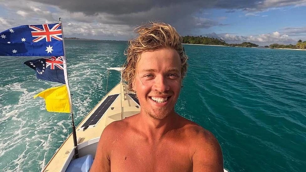The incredible journey of the young man who rowed alone across the Pacific from Peru for 15 months