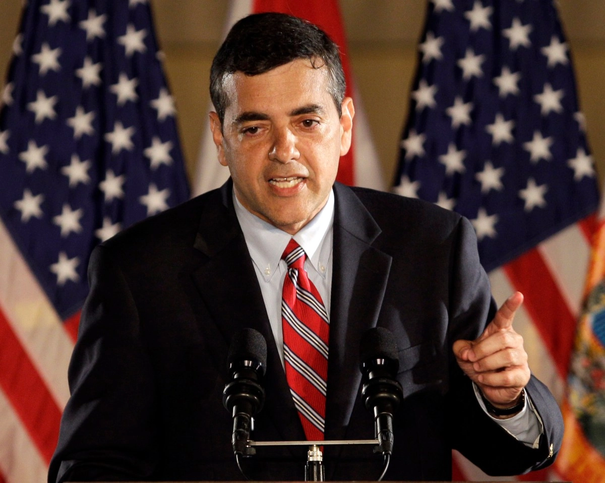 Former Republican congressman David Rivera will remain in prison after being found guilty of acting for the Maduro government