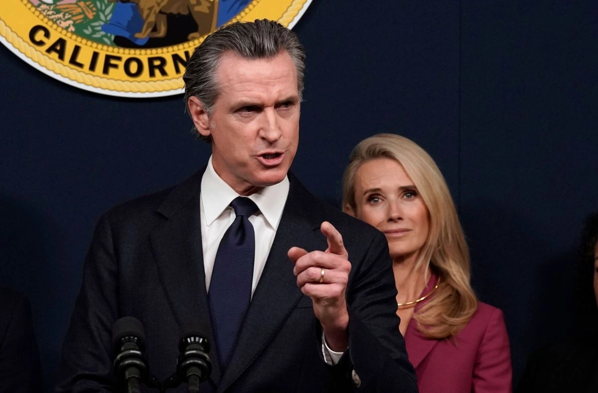 Newsoms weak point legal donations but under suspicion