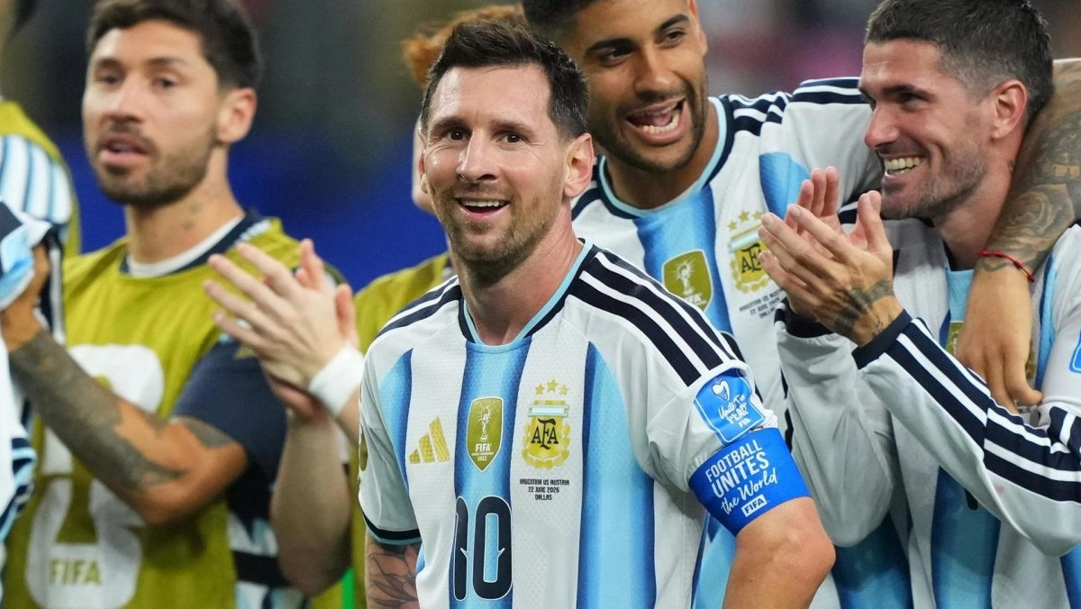 Messi will be a substitute in Argentinas match against Jordan