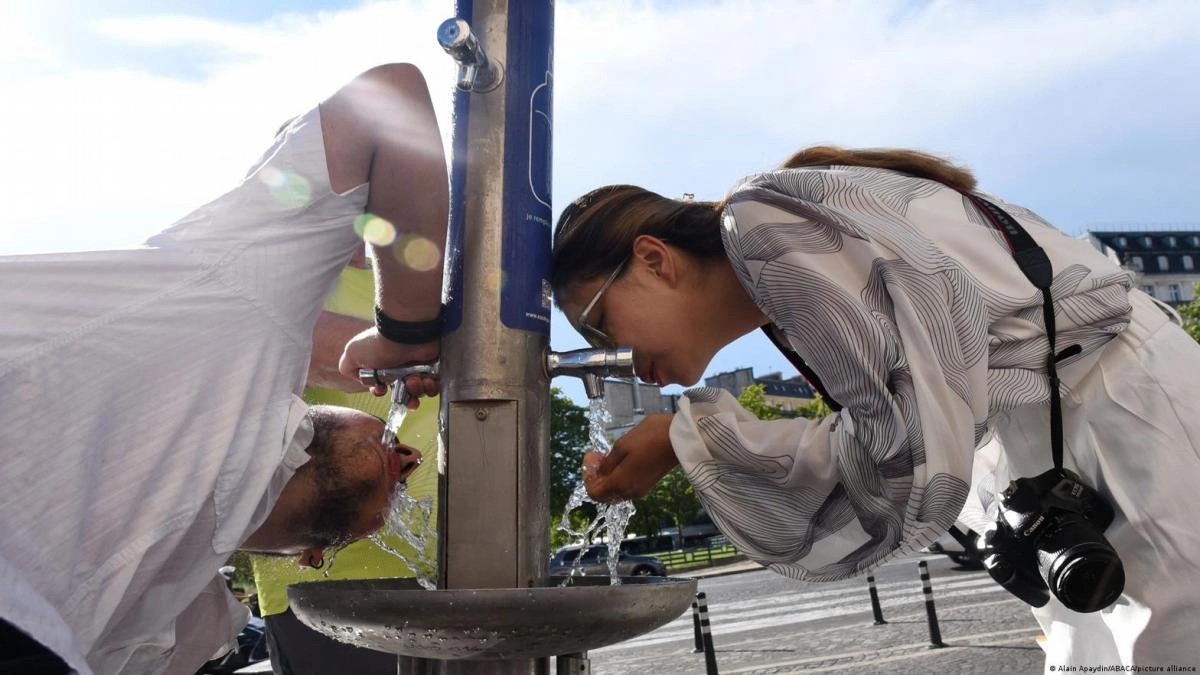 France records 1000 more deaths than usual due to extreme heat