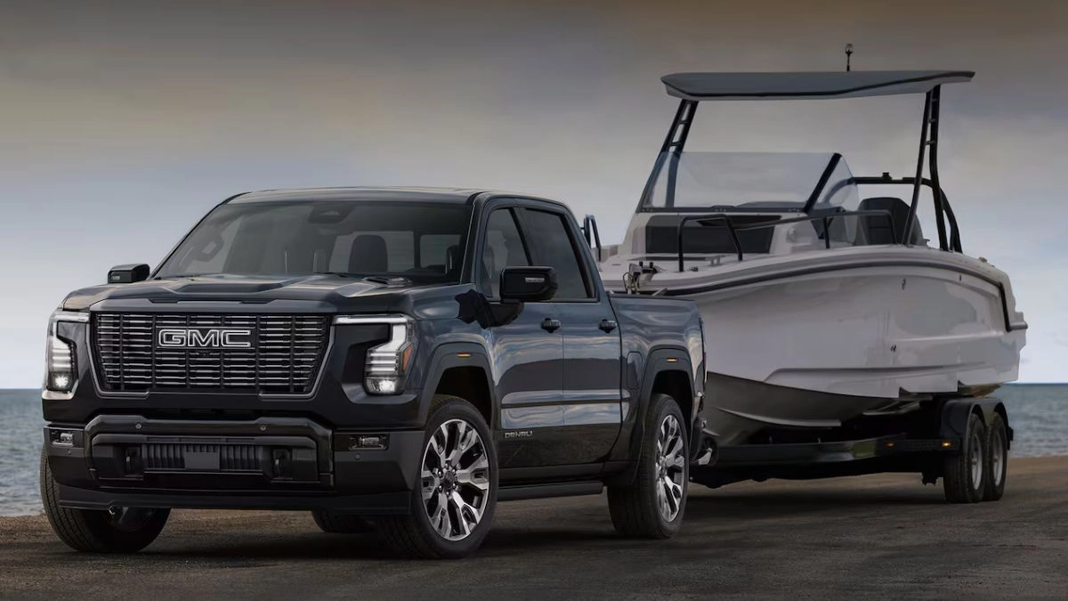 GMC renews the Sierra 1500 with luxury power and more innovation