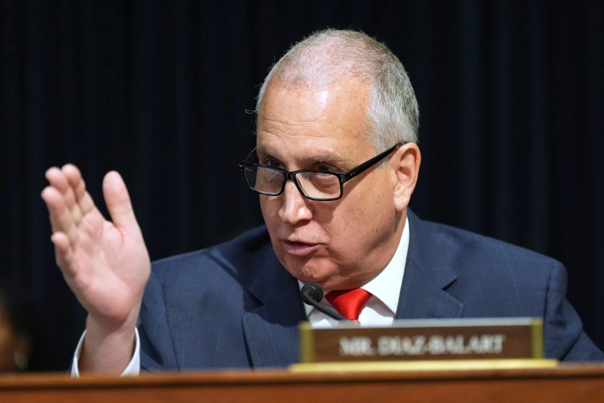 Congressmen from Florida demand that Venezuela not hinder aid after the earthquakes and warn of US surveillance